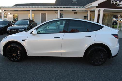 2023 Tesla Model Y Long Range Dual Motor All-Wheel Drive