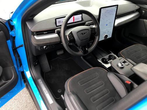 2021 Ford Mustang Mach-E GT