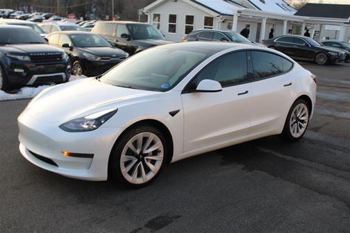 2023 Tesla Model 3 Standard Range
