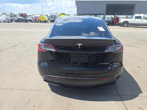 2022 Tesla Model Y Performance Dual Motor All-Wheel Drive