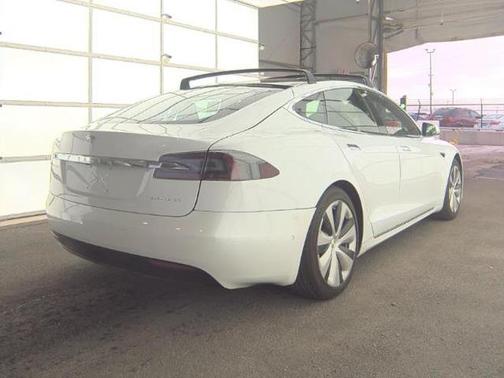 2020 Tesla Model S Long Range