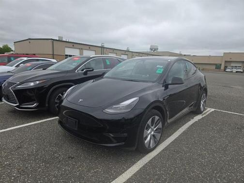2023 Tesla Model Y Long Range Dual Motor All-Wheel Drive