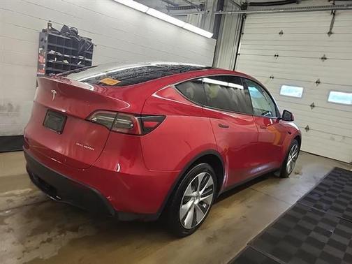 2023 Tesla Model Y Long Range Dual Motor All-Wheel Drive