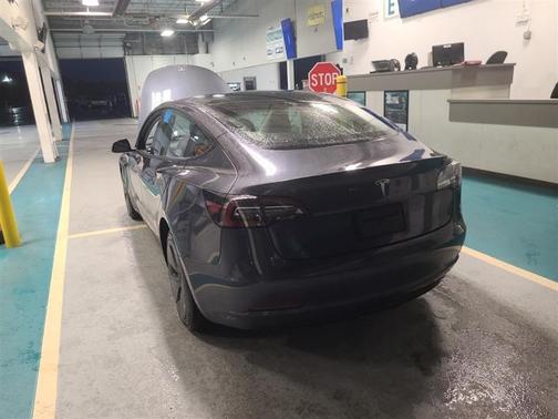 2023 Tesla Model 3 Standard Range