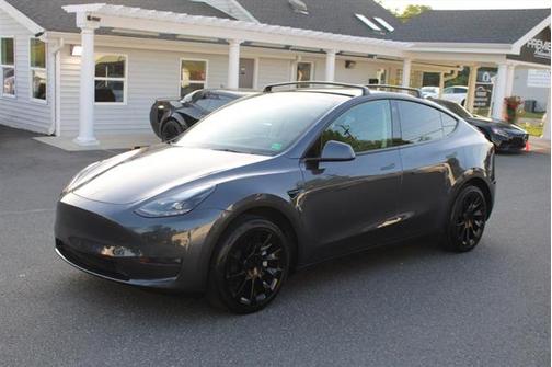 2023 Tesla Model Y Long Range Dual Motor All-Wheel Drive