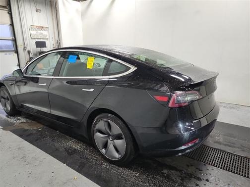 2019 Tesla Model 3 Standard Range Plus