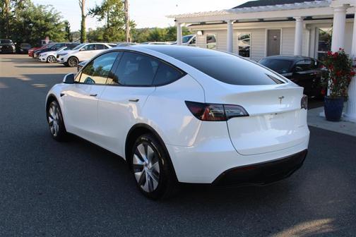 2023 Tesla Model Y Long Range Dual Motor All-Wheel Drive