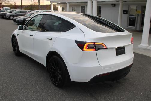 2021 Tesla Model Y Long Range Dual Motor All-Wheel Drive