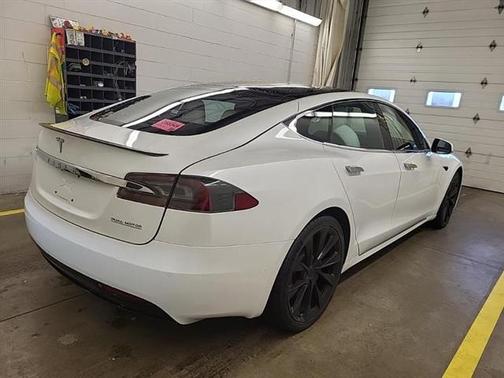 2020 Tesla Model S Performance
