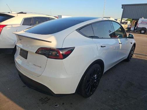 2022 Tesla Model Y Performance Dual Motor All-Wheel Drive