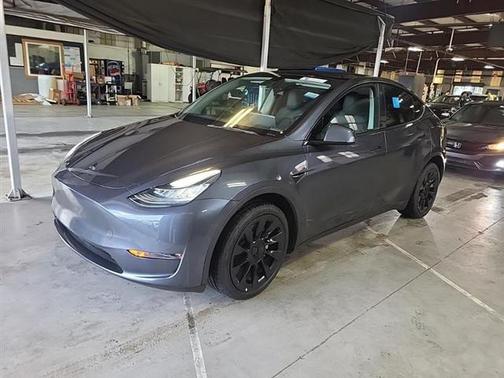 2022 Tesla Model Y Long Range Dual Motor All-Wheel Drive