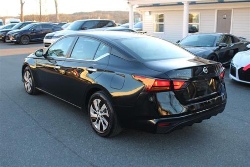 2022 Nissan Altima S FWD