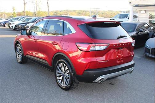 2021 Ford Escape Titanium