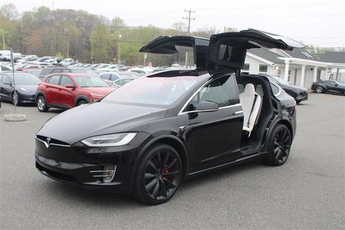 Obsidian Black Metallic 2018 Tesla Model X P100D