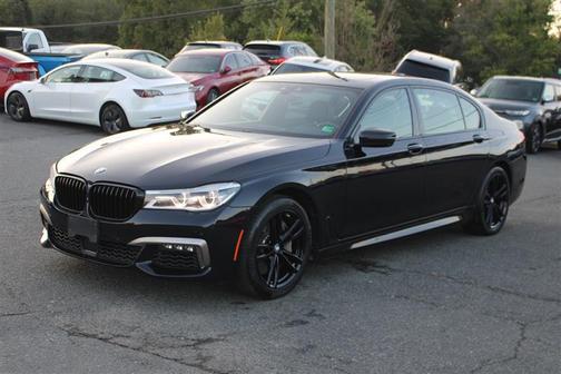 2018 BMW 750 i xDrive