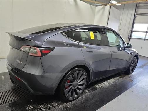 2022 Tesla Model Y Performance Dual Motor All-Wheel Drive