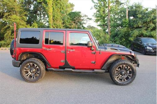 2012 Jeep Wrangler Unlimited Sahara
