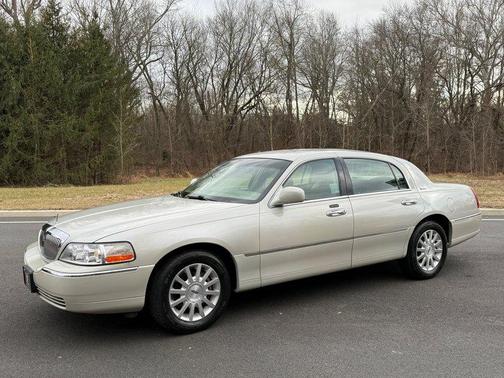 2006 Lincoln Town Car Signature