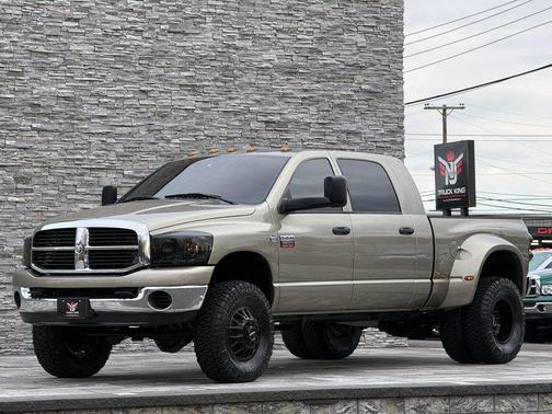 Gold 2009 Dodge Ram 3500