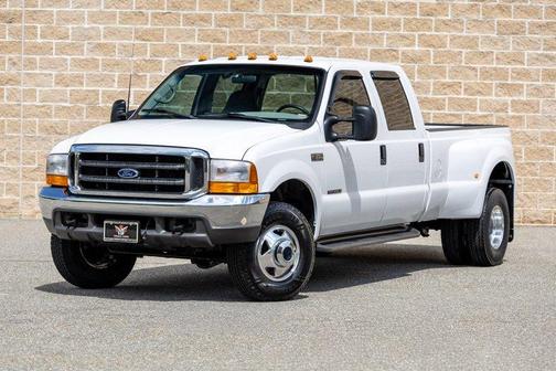 White 2000 Ford F-350 XL