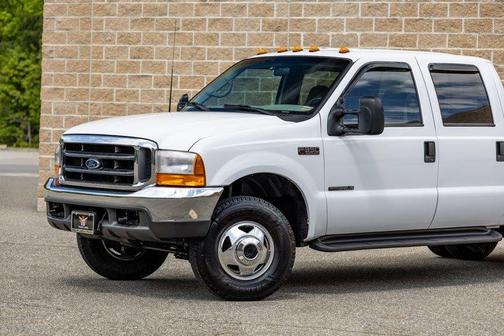 White 2000 Ford F-350 XL