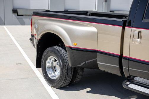 Black 2000 Ford F-350 XL