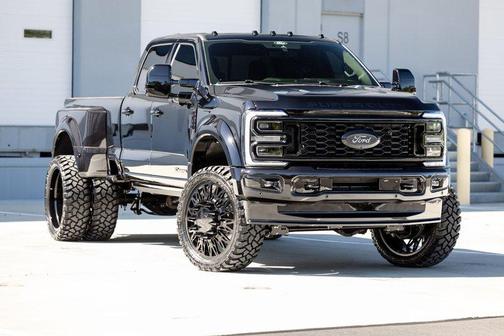 Black 2025 Ford F-450 Platinum