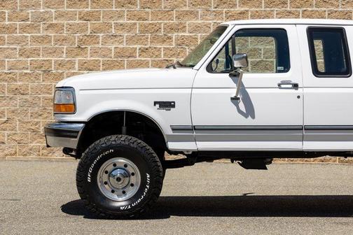 White 1997 Ford F-250 HD