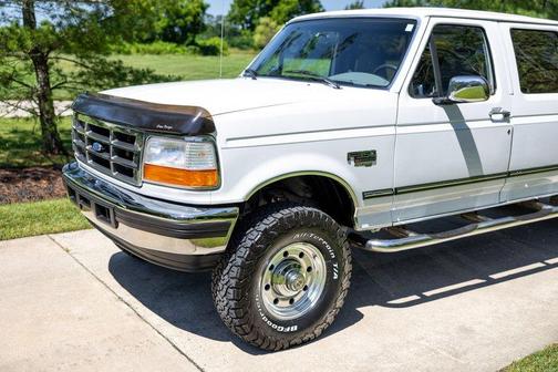White 1997 Ford F-350