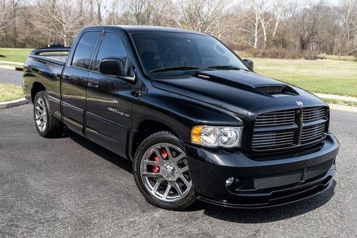 Black 2005 Dodge Ram 1500