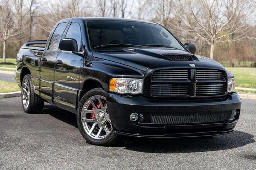 Black 2005 Dodge Ram 1500