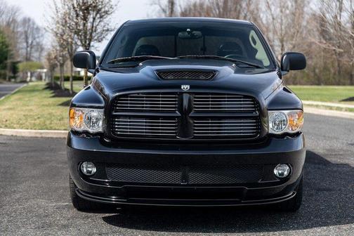 Black 2005 Dodge Ram 1500