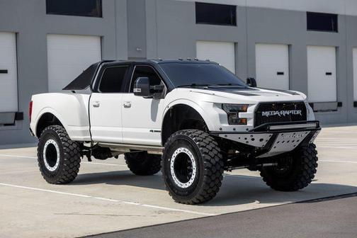 White 2022 Ford F-250 Lariat