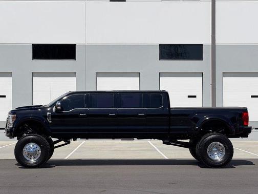 Black 2020 Ford F-450 Platinum