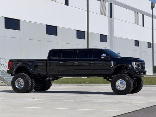 Black 2020 Ford F-450 Platinum