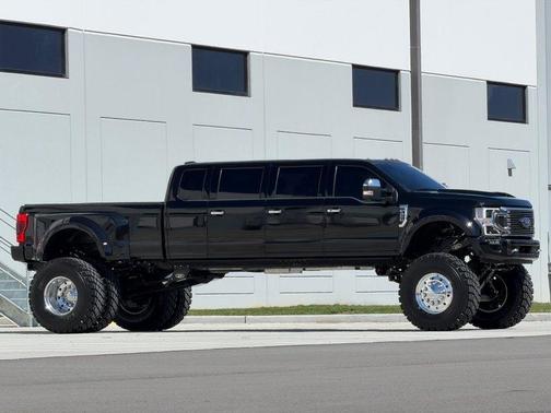Black 2020 Ford F-450 Platinum