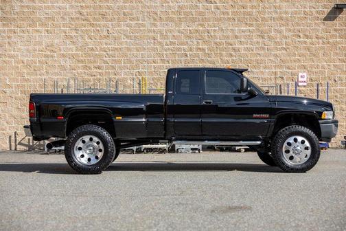 Black 1999 Dodge Ram 3500