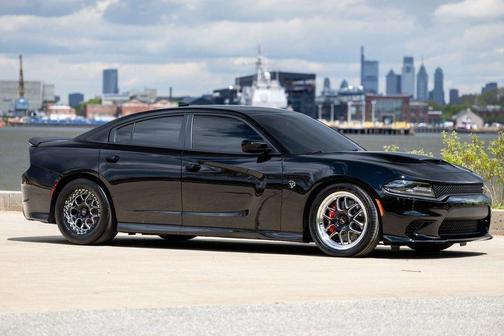Black 2016 Dodge Charger SRT Hellcat