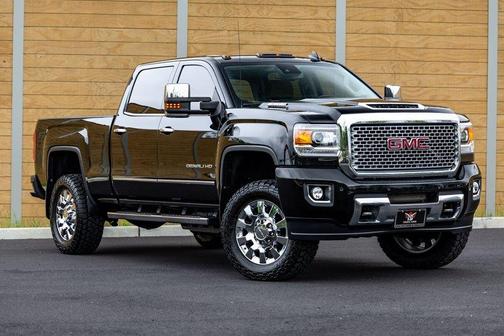 Black 2017 GMC Sierra 2500 Denali