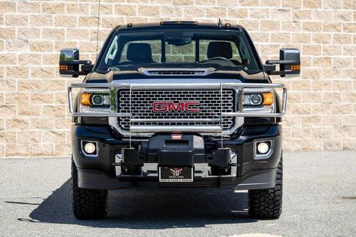 Black 2017 GMC Sierra 2500 Denali