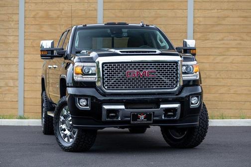 Black 2017 GMC Sierra 2500 Denali