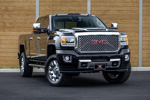 Black 2017 GMC Sierra 2500 Denali