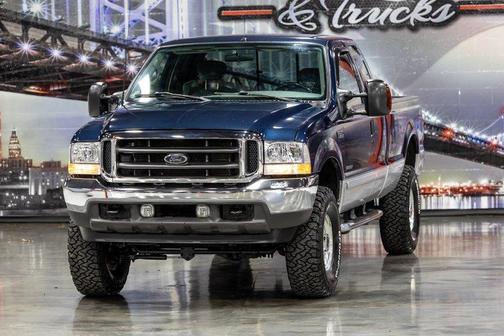 Blue 2002 Ford F-350 XL