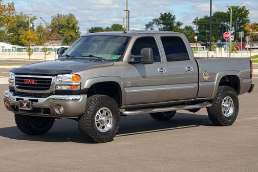 Gray 2007 GMC Sierra 2500 SLT