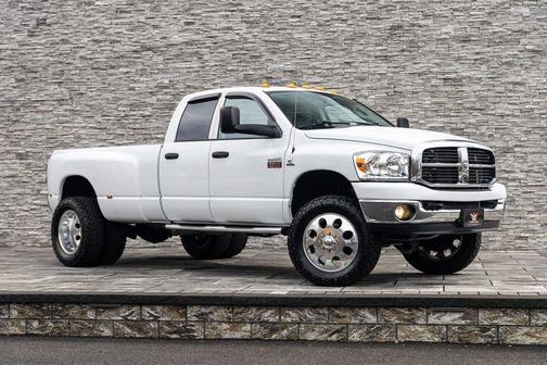 White 2007 Dodge Ram 3500