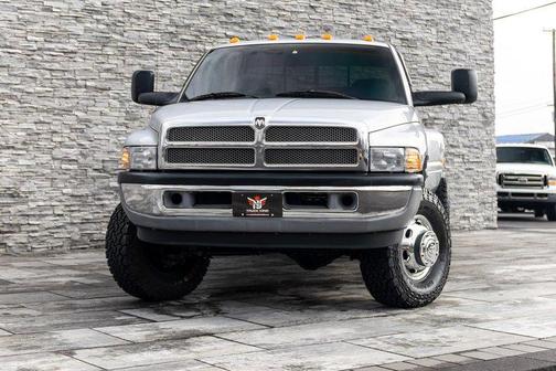 Silver 2001 Dodge Ram 3500