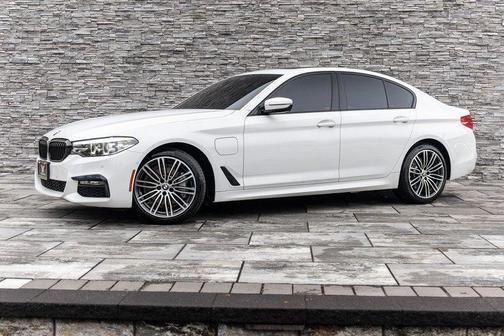 White 2020 BMW 530e xDrive iPerformance