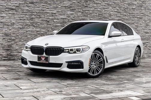 White 2020 BMW 530e xDrive iPerformance