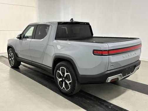 Limestone 2024 Rivian R1T Adventure Package