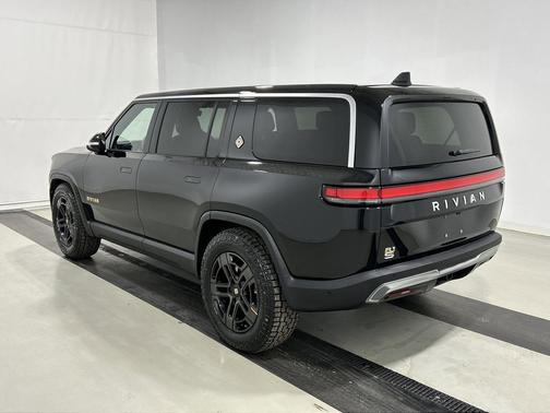 2022 Rivian R1S Launch Edition